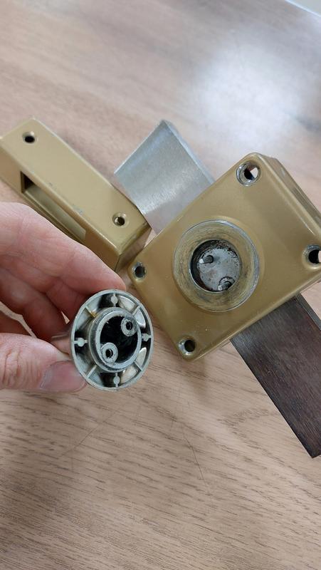 Ouvrir la fenêtre modale de l'avis 1 sur 1