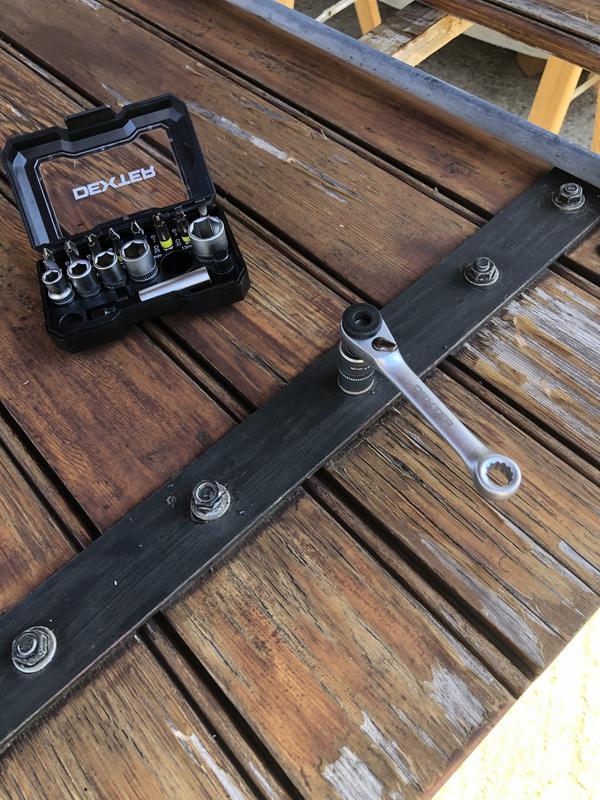 Ouvrir la fenêtre modale de l'avis 1 sur 2