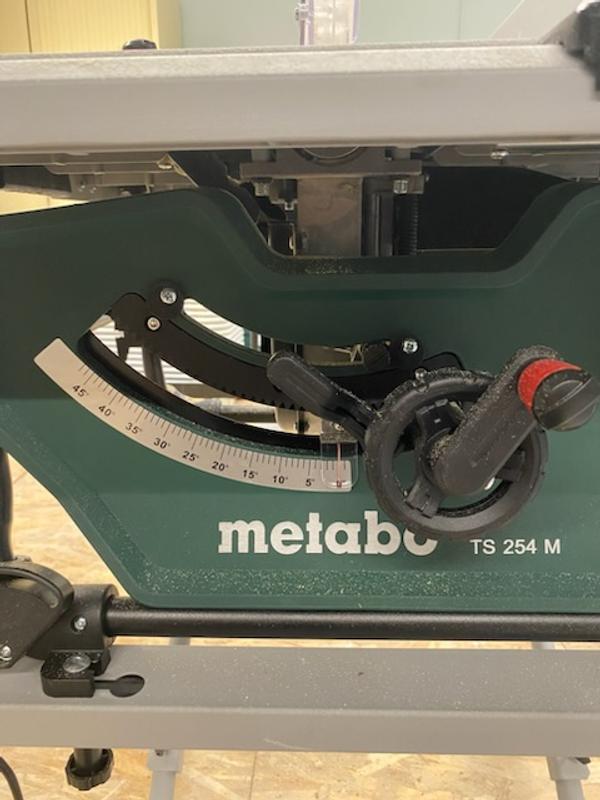 Ouvrir la fenêtre modale de l'avis 2 sur 2