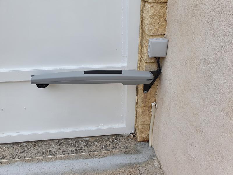 Ouvrir la fenêtre modale de l'avis 1 sur 2