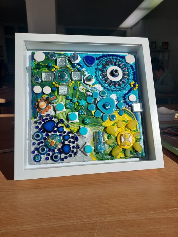 Ouvrir la fenêtre modale de l'avis 1 sur 2