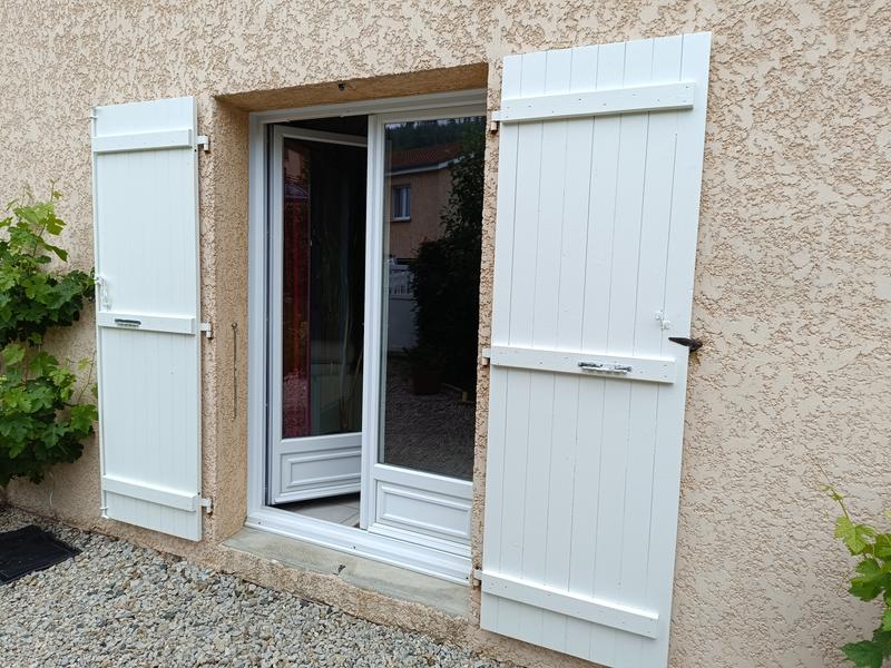 Ouvrir la fenêtre modale de l'avis 1 sur 2