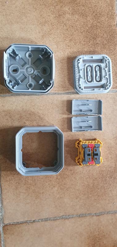 Ouvrir la fenêtre modale de l'avis 1 sur 3