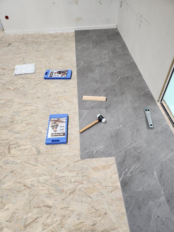 Ouvrir la fenêtre modale de l'avis 1 sur 3