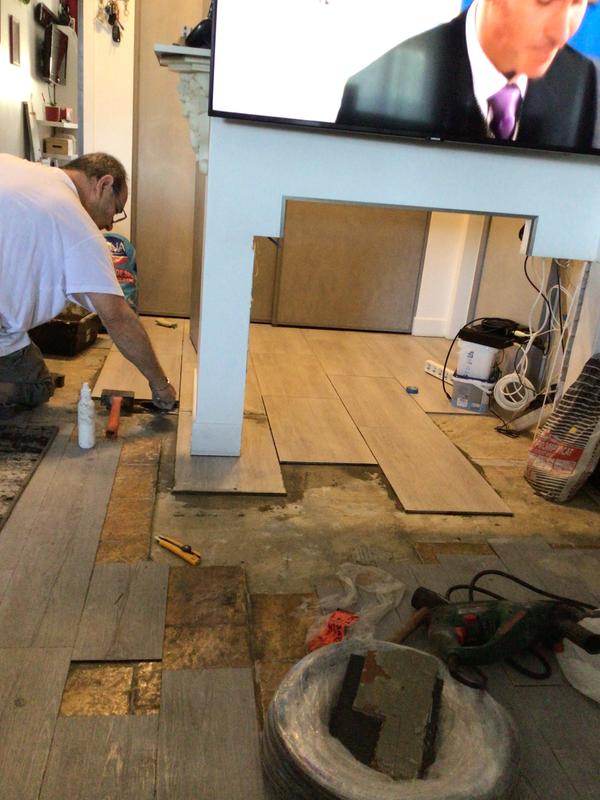 Ouvrir la fenêtre modale de l'avis 1 sur 3