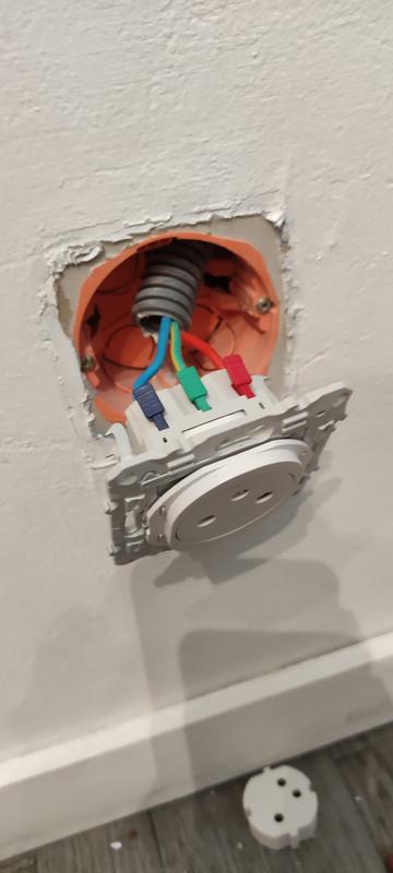 Ouvrir la fenêtre modale de l'avis 1 sur 2