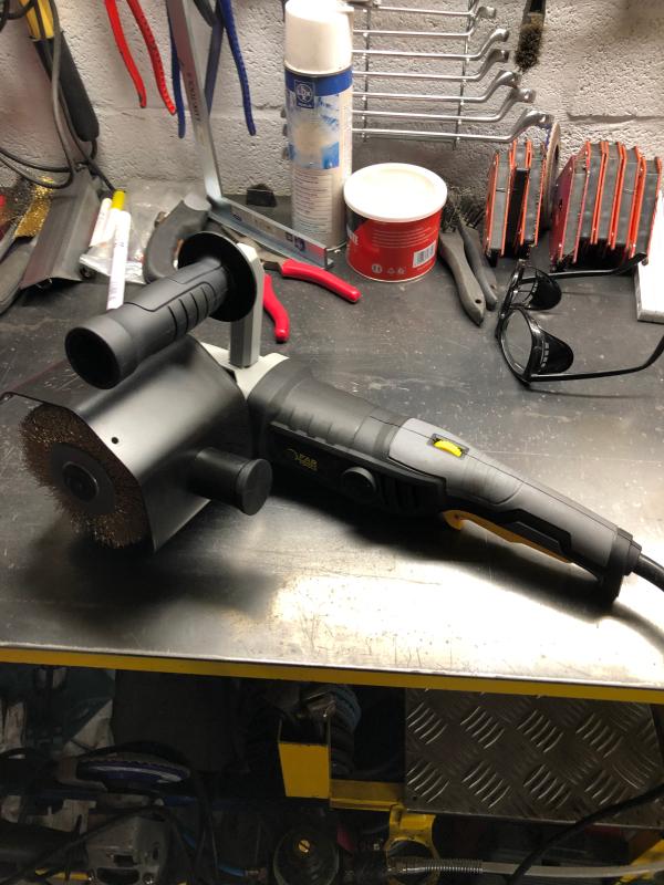 Ouvrir la fenêtre modale de l'avis 1 sur 2