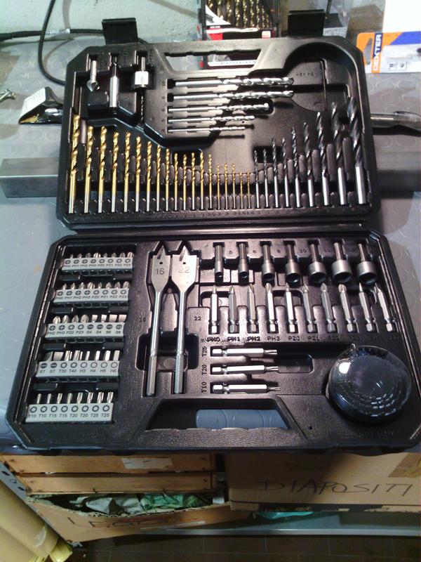 Coffret X-Line de forets et embouts de vissage à ... - Bosch DIY