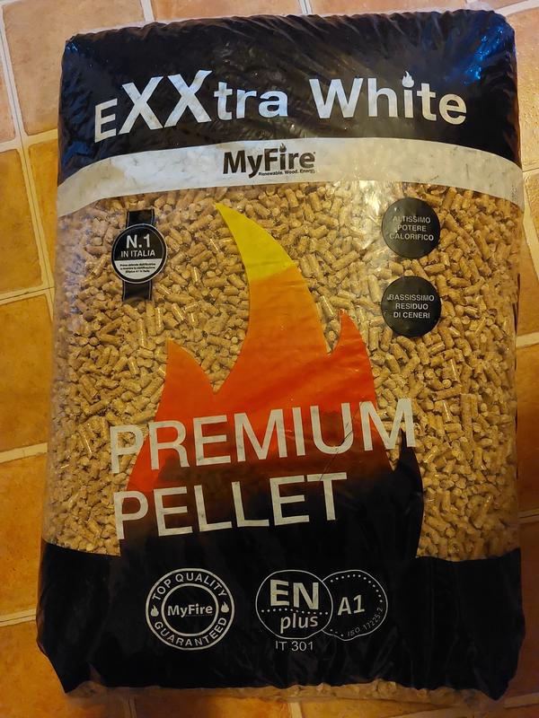 Pellet MyFire ExtraWhite ENplus A1 70 sacchi da 15 kg in abete | Leroy  Merlin