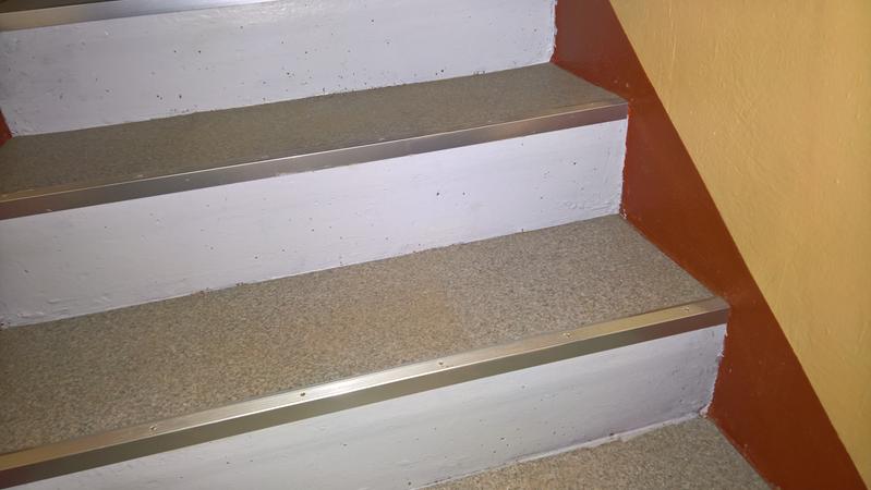 Ouvrir la fenêtre modale de l'avis 1 sur 2