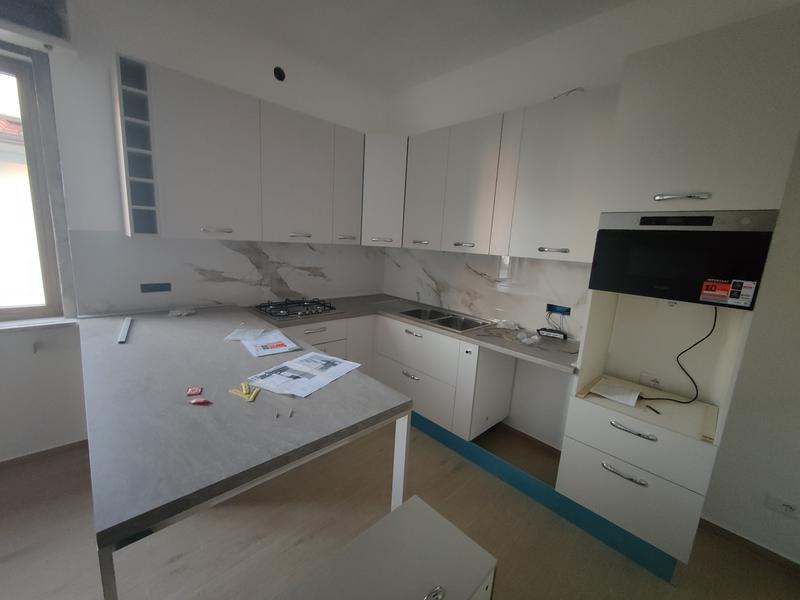 Revisione aperta modale 1 su 1