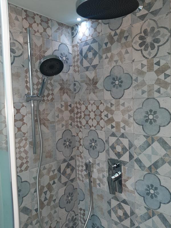 Ouvrir la fenêtre modale de l'avis 1 sur 2