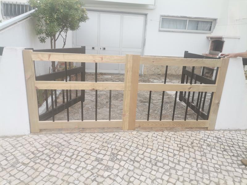 Ouvrir la fenêtre modale de l'avis 1 sur 2