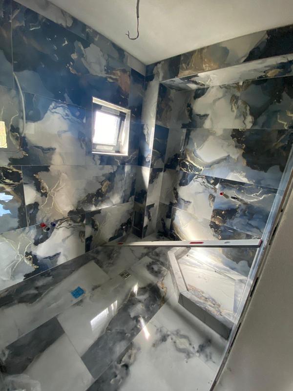 Ouvrir la fenêtre modale de l'avis 1 sur 2