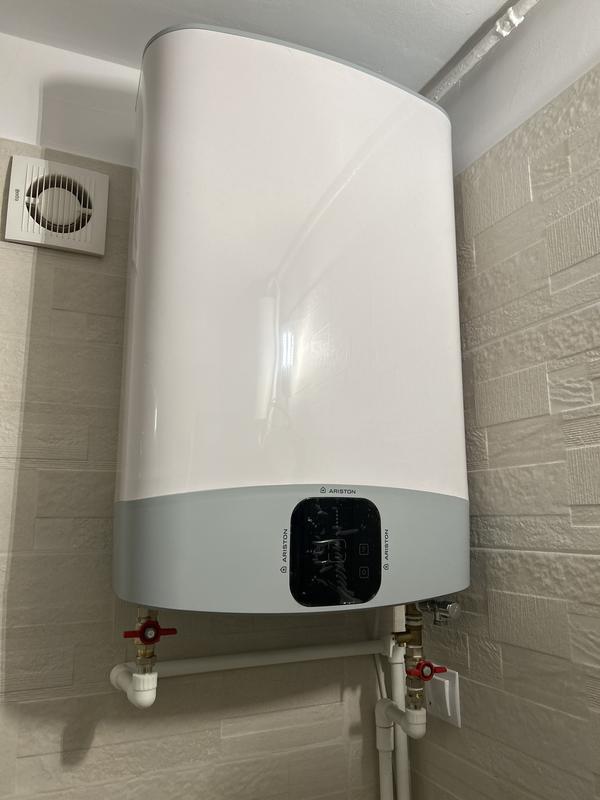 Boiler electric Ariston Velis, 50 L, 1500 W