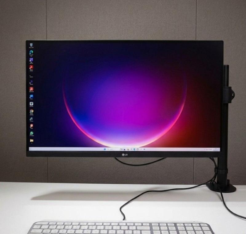 27US550-W | モニター | LG Japan