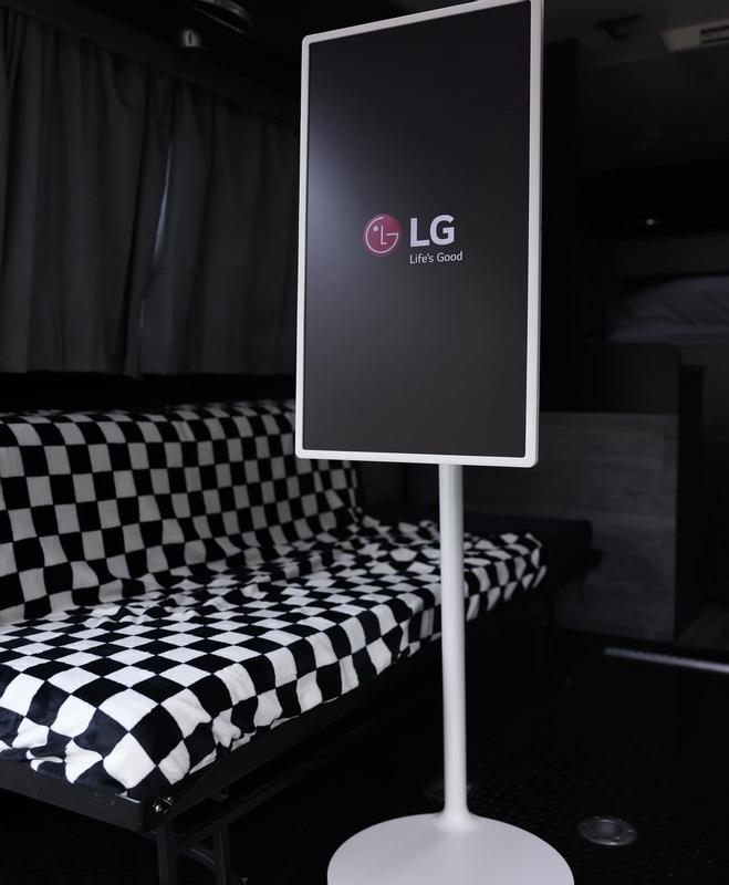 2024 LG StanbyME (27ART10CKPL) | Lifestyle Screen | Movable Wi-Fi