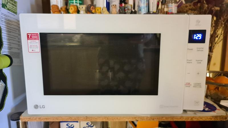 NeoChef, 30L EasyClean™ Microwave Oven