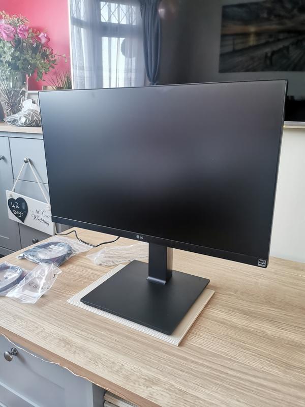 24” Full HD IPS Monitor - 24BL650C-B | LG AU 24” Full HD IPS Monitor - 24BL650C-B | LG AU