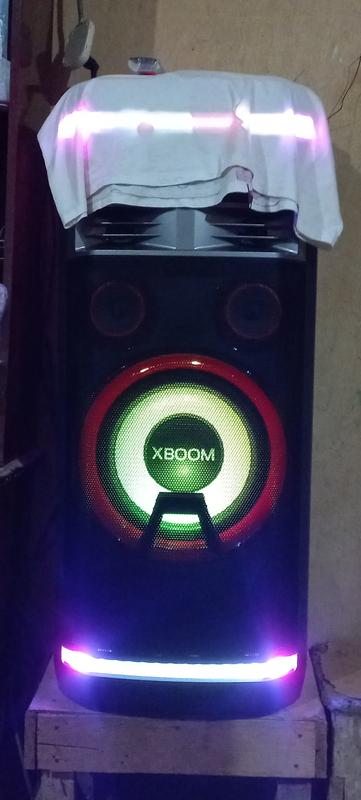 Parlante Bluetooth LG Xboom 2000W RMS OL100