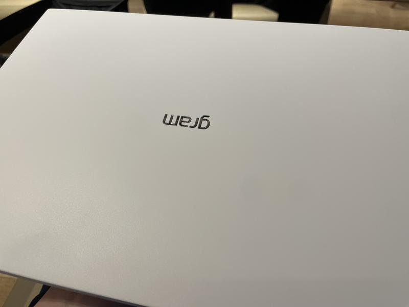 14Z90U-GS54J | ノートパソコン | LG Japan