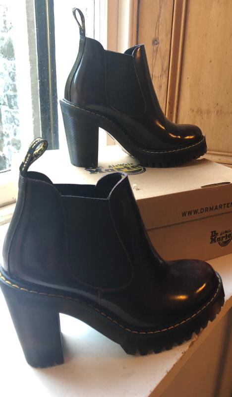 dr martens hurston review