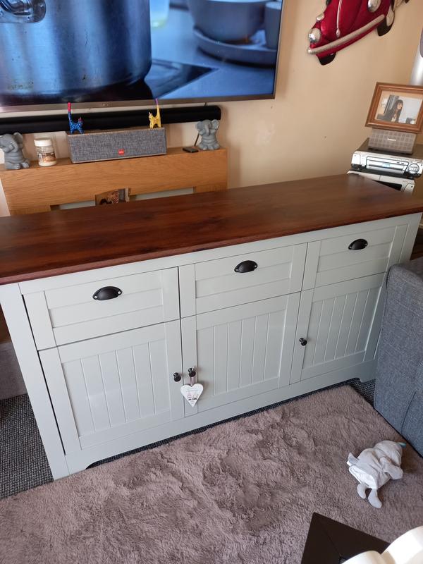 Devon deals large sideboard