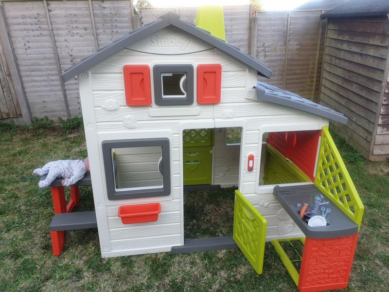 smoby playhouse with kitchen