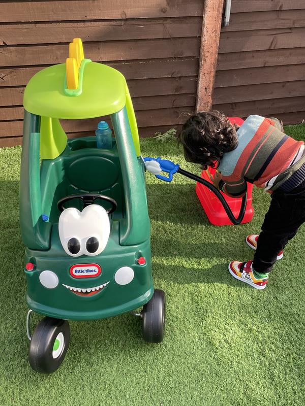 Cozy coupe best sale petrol pump