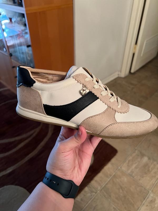 Review Thumbnail Image 0 378455743