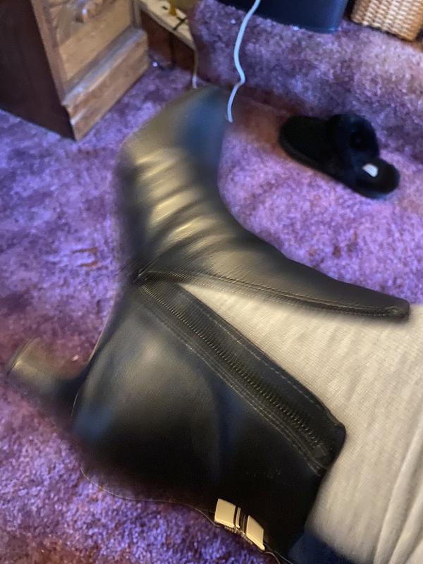 Review Thumbnail Image 0 372552873