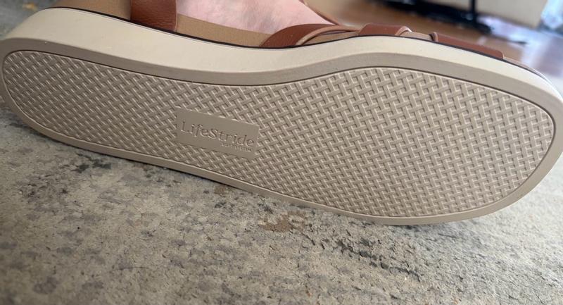 Review Thumbnail Image 0 378710499