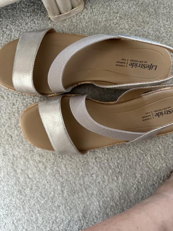 Review Thumbnail Image 0 353383902