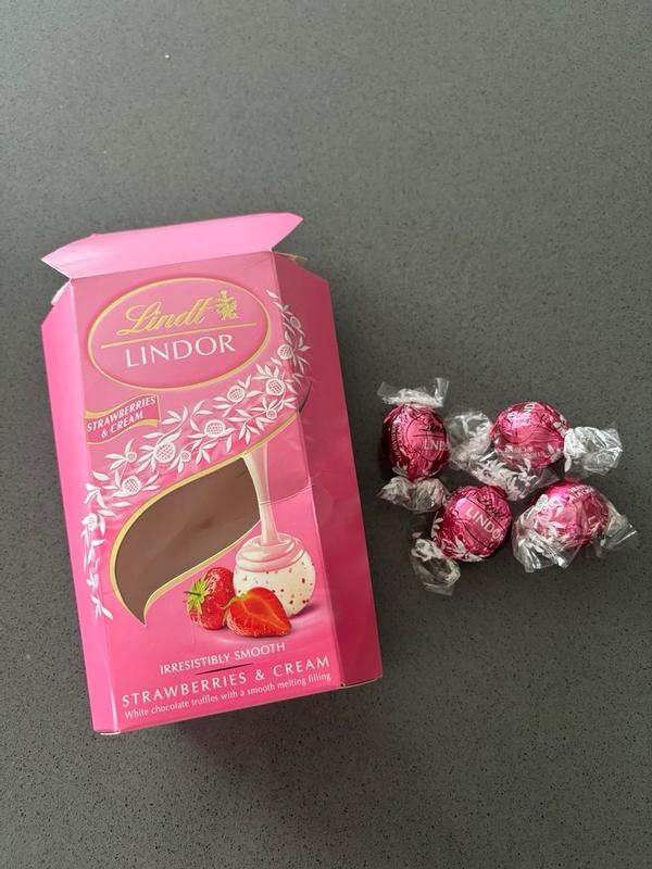 Lindor Strawberries & Cream - Lindt - Coop