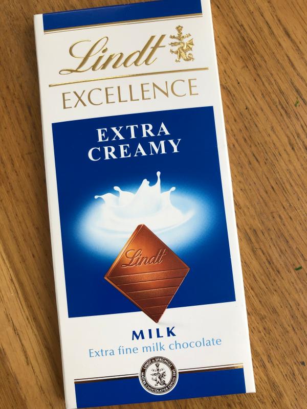Lindt Excellence Milk Extra Creamy Chocolate Bar 100g