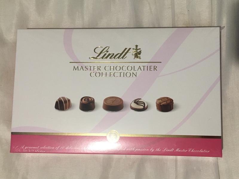 Lindt chocolate box clearance india