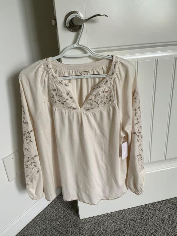 Review Thumbnail Image 0 377066910