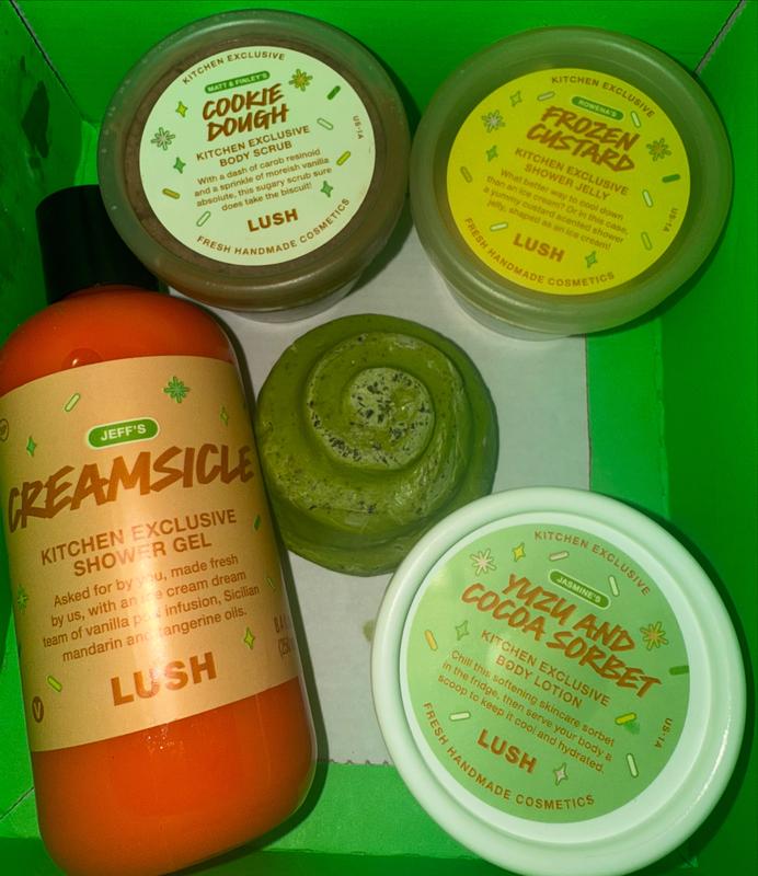 LUSH サブスク　シャワーBOX Subscriptions | LUSH