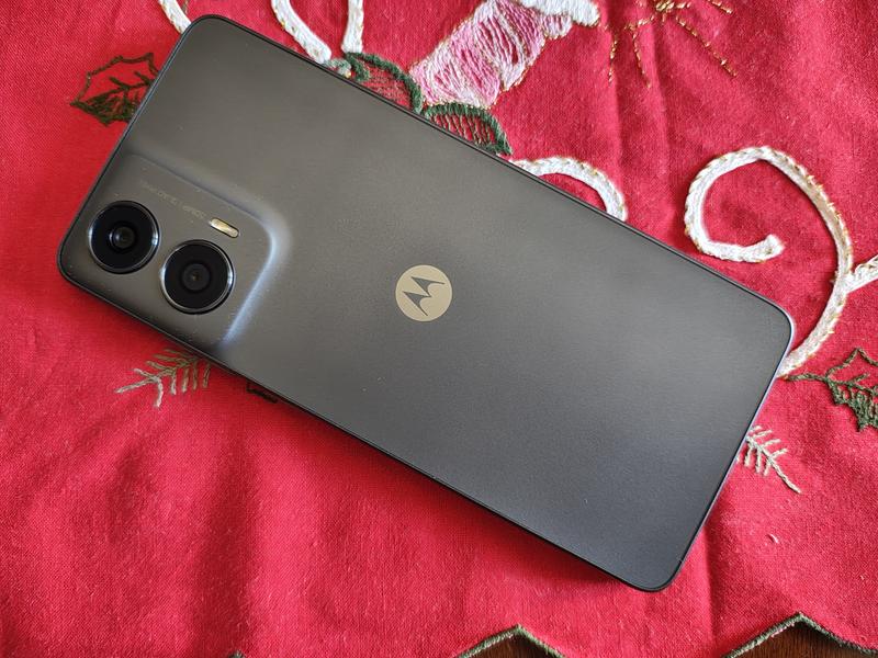 High Resolution Camera Smartphone | Moto g24 | motorola