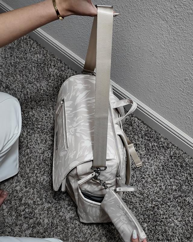 Review Thumbnail Image 2 341846300