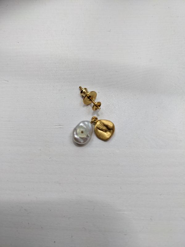 Amy Powney Keshi Pearl Stud Drop Earrings in 18k Gold Vermeil on