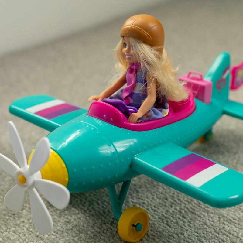 Barbie and chelsea airplane best sale travel trouble