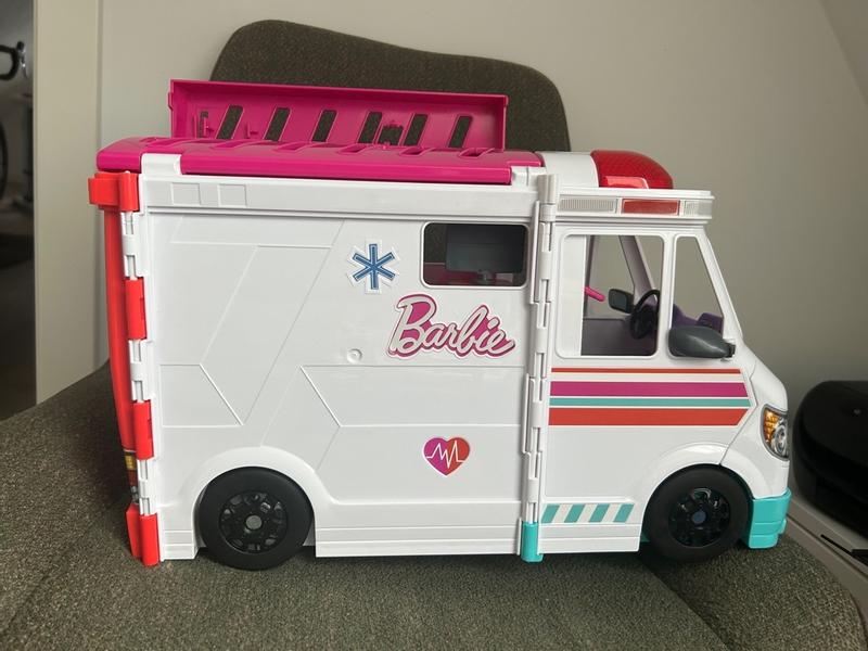 Barbie Toys Transforming Ambulance And Clinic Playset 20