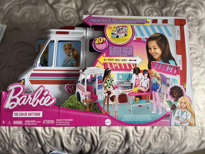 Barbie ambulance online van