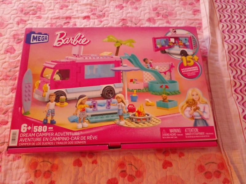  MEGA Barbie Car Building Toys Playset, Dream Camper Adventure  with 580 pieces, 4 Micro-Dolls and Accessories, Pink, for Kids Age 6+ Years  : Toys & Games