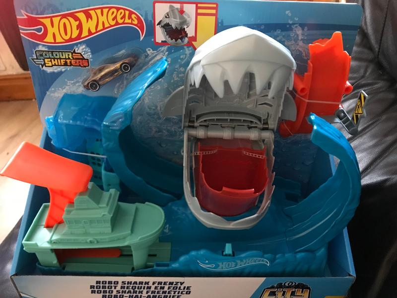 Hot Wheels - Coffret de jeu Fureur du Requin robot