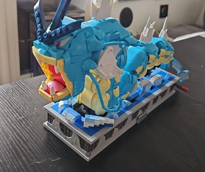 MEGA Construx Pokemon Coleccionistas Gyarados Figura cinemática de bloques  de construcción, juguete +10 años (Mattel HGC24)