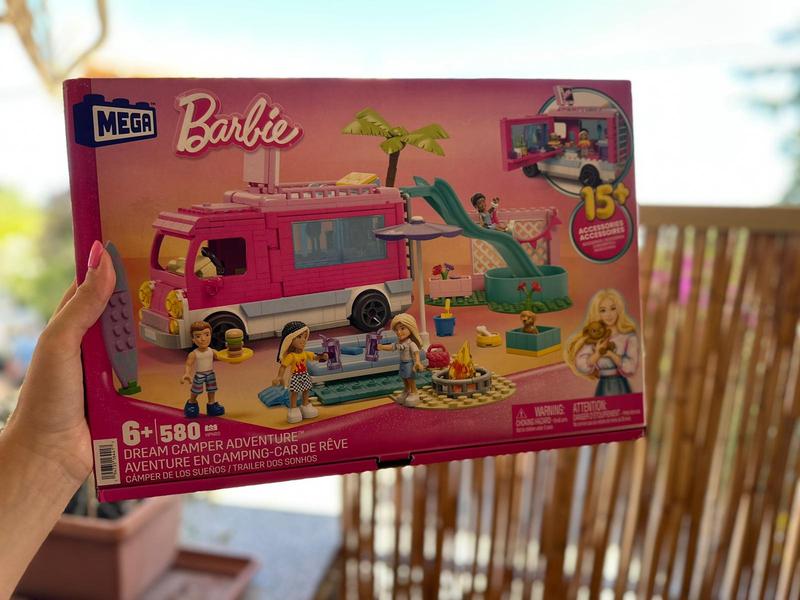  MEGA Barbie Car Building Toys Playset, Dream Camper Adventure  with 580 pieces, 4 Micro-Dolls and Accessories, Pink, for Kids Age 6+ Years  : Toys & Games