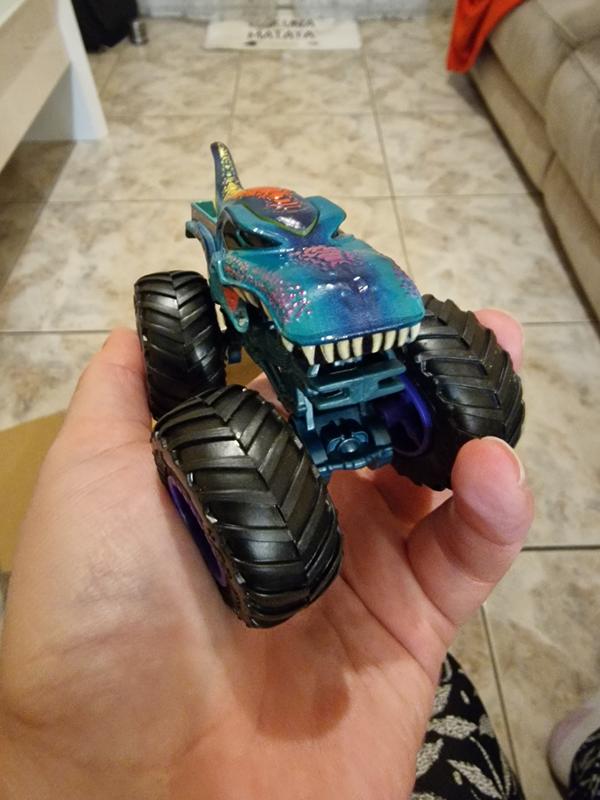 Epic Hot Wheels Monster Trucks Arena Smashers, Mega Wrex VS Crushzilla  Takedown, Defeat The Gorilla 