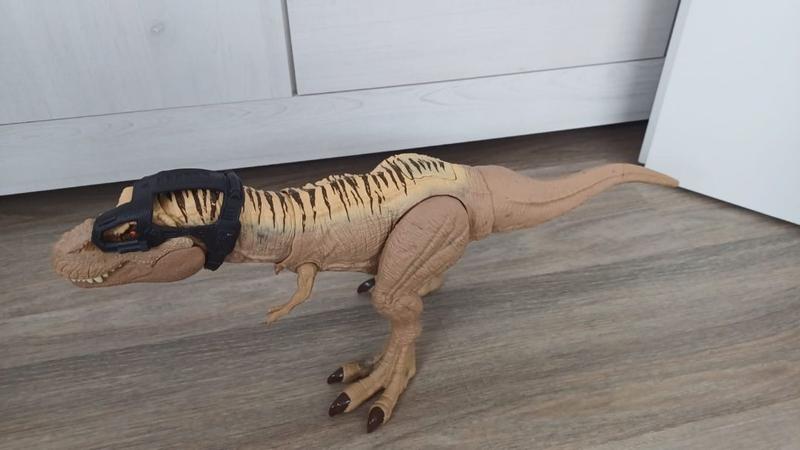 Mattel-Jurassic World Tyrannosaurus T Rex dinossauro brinquedo com som,  Hunt Action Figure, Double Chomp Motion, Tracking Gear, HNT62 - AliExpress